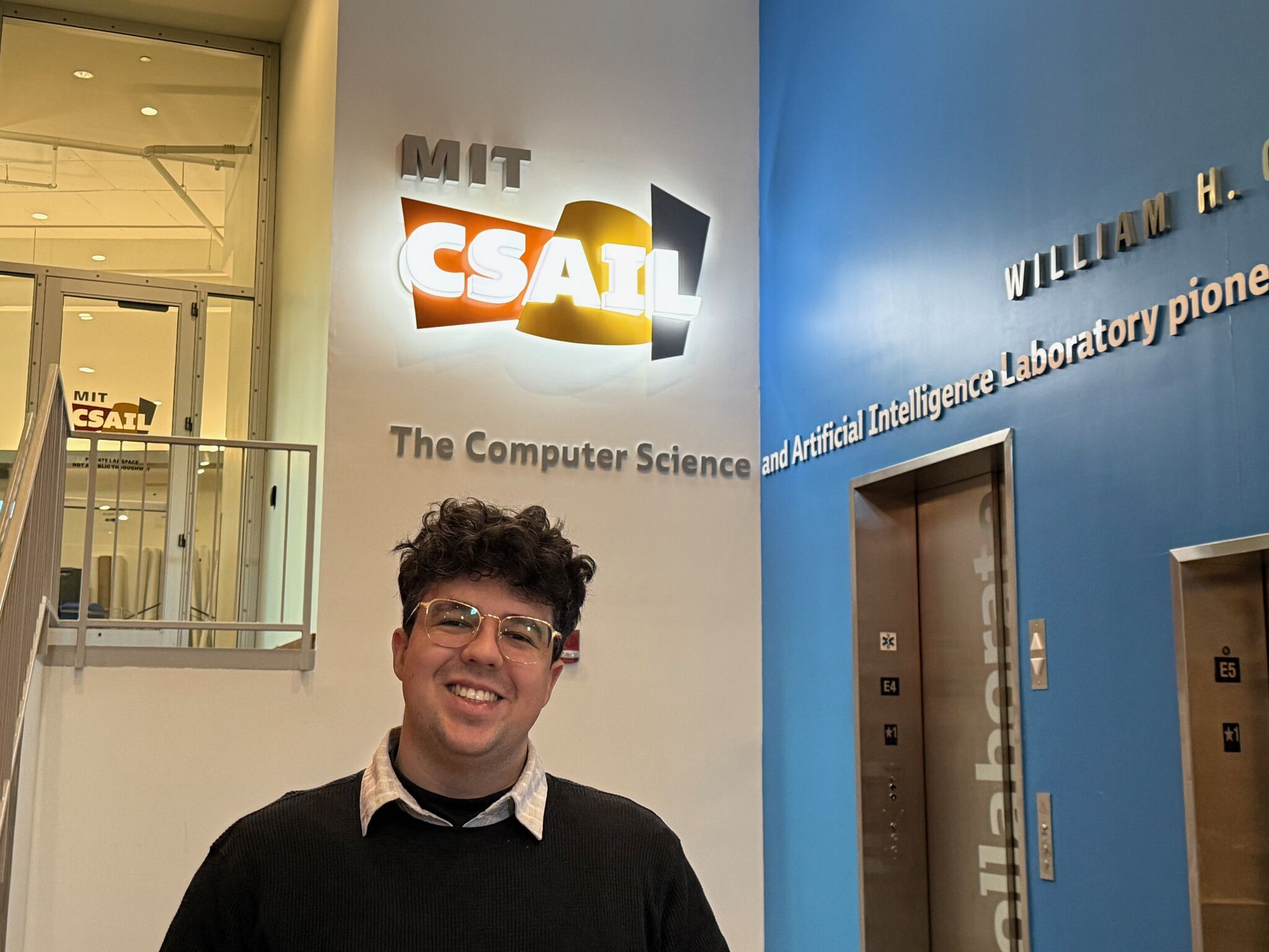 Gus at the MIT CSAIL entrance